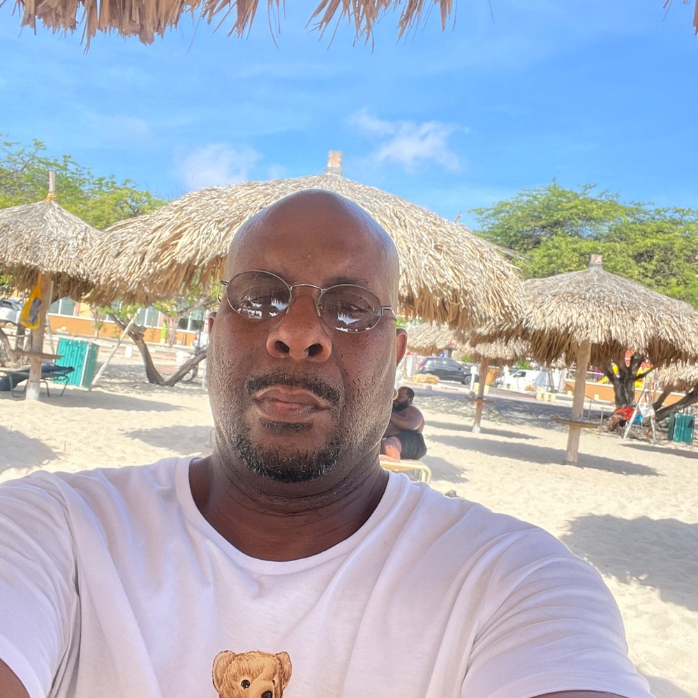 Meet your Posher, Mister